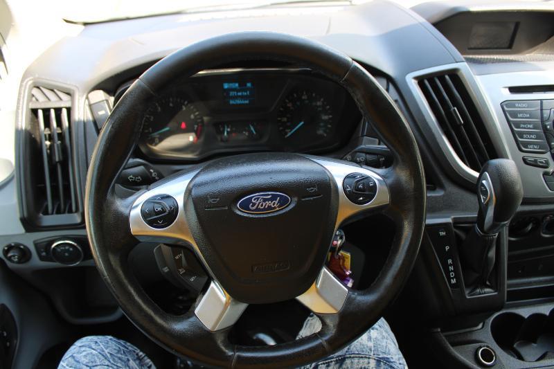 Ford Transit Wagon T-350 148" Low Roof XLT Swing-Out RH Dr 2017