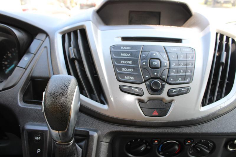 Ford Transit Wagon T-350 148" Low Roof XLT Swing-Out RH Dr 2017