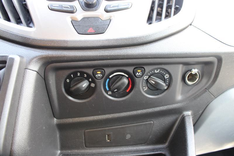 Ford Transit Wagon T-350 148" Low Roof XLT Swing-Out RH Dr 2017