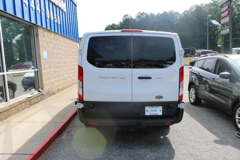 Ford Transit Wagon T-350 148" Low Roof XLT Swing-Out RH Dr 2017