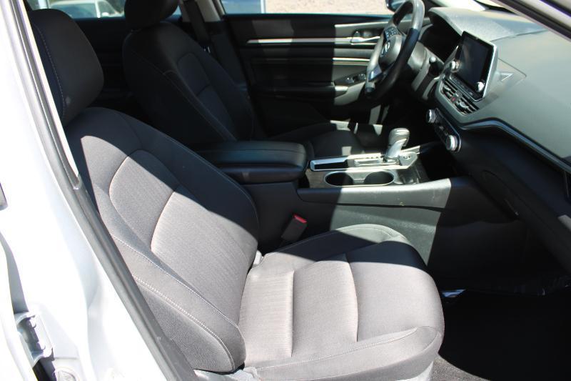 Nissan Altima 2.5 SV Sedan 2021