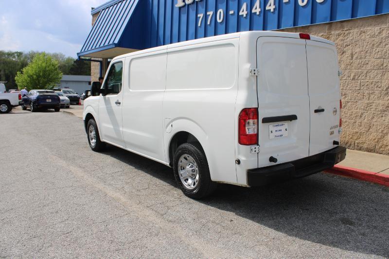 Nissan NV Standard Roof 2500 V6 SV 2016