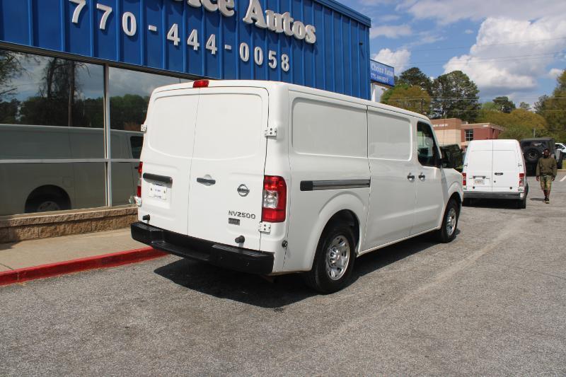 Nissan NV Standard Roof 2500 V6 SV 2016