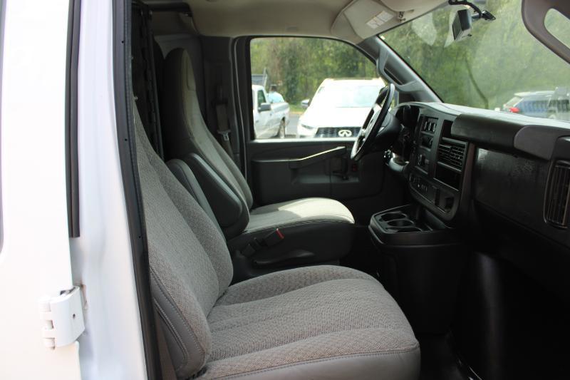Chevrolet Express Cargo Van RWD 2500 135" 2019