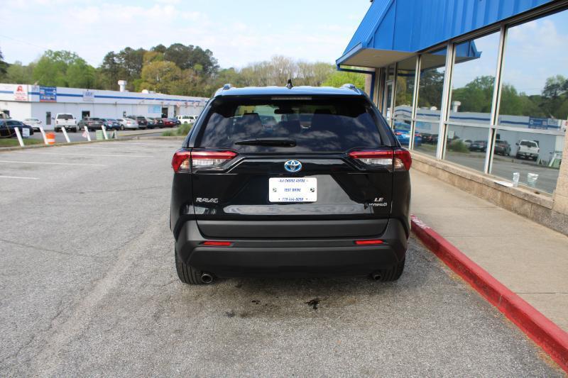 Toyota RAV4 Hybrid LE AWD (Natl) 2021