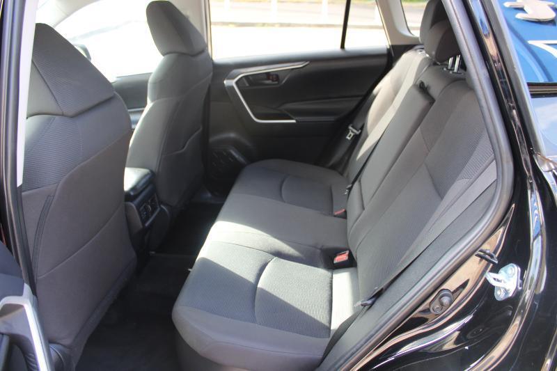 Toyota RAV4 Hybrid LE AWD (Natl) 2021