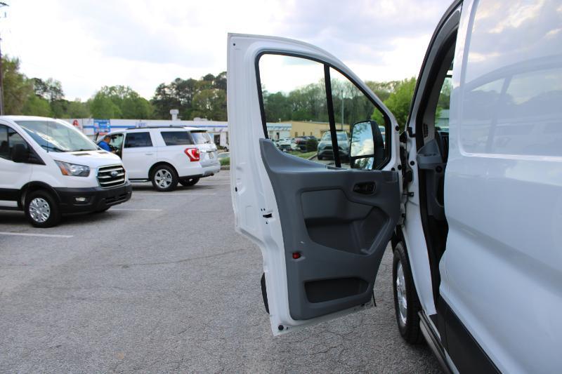 Ford Transit Van T-250 130" Low Rf 9000 GVWR Sliding RH Dr 2017