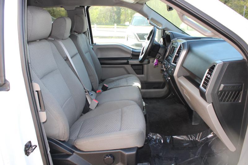 Ford F-150 2WD SuperCab 145" XLT 2016