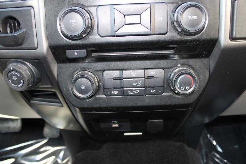 Ford F-150 2WD SuperCab 145" XLT 2016