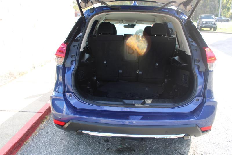 Nissan Rogue FWD SV 2020