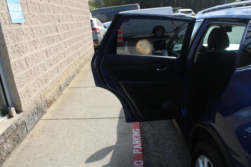 Nissan Rogue FWD SV 2020