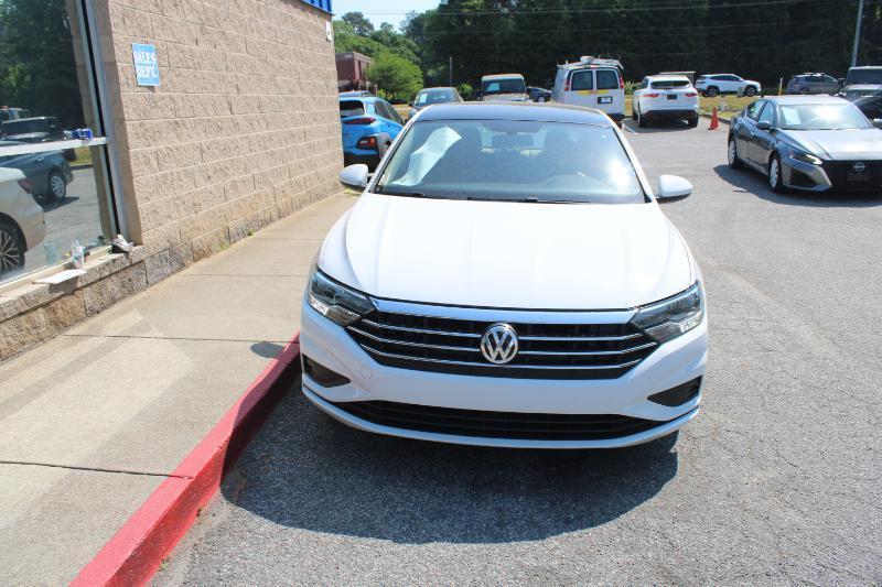 Volkswagen Jetta SE Auto 2021