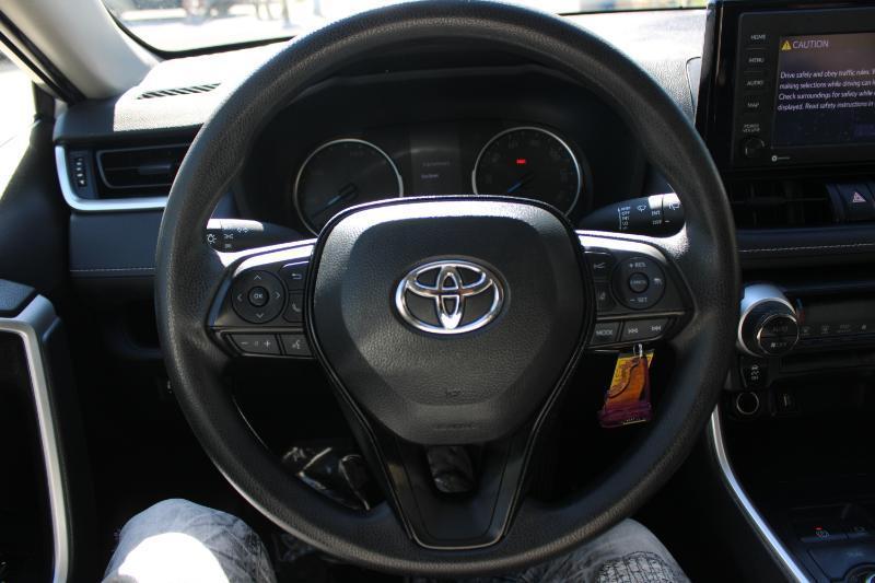 Toyota RAV4 Hybrid LE AWD (Natl) 2021