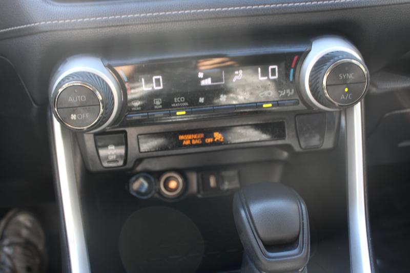 Toyota RAV4 Hybrid LE AWD (Natl) 2021