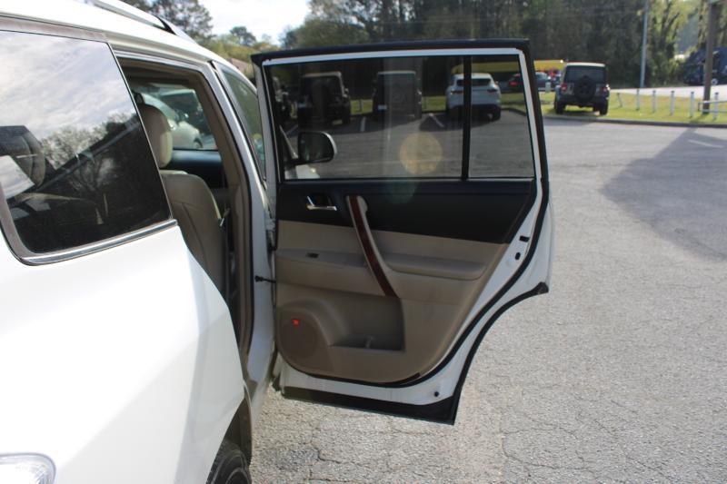 Toyota Highlander 4WD 4dr V6 Limited (Natl) 2012