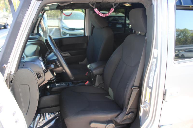 Jeep Wrangler Unlimited 4WD 4dr Sport 2015