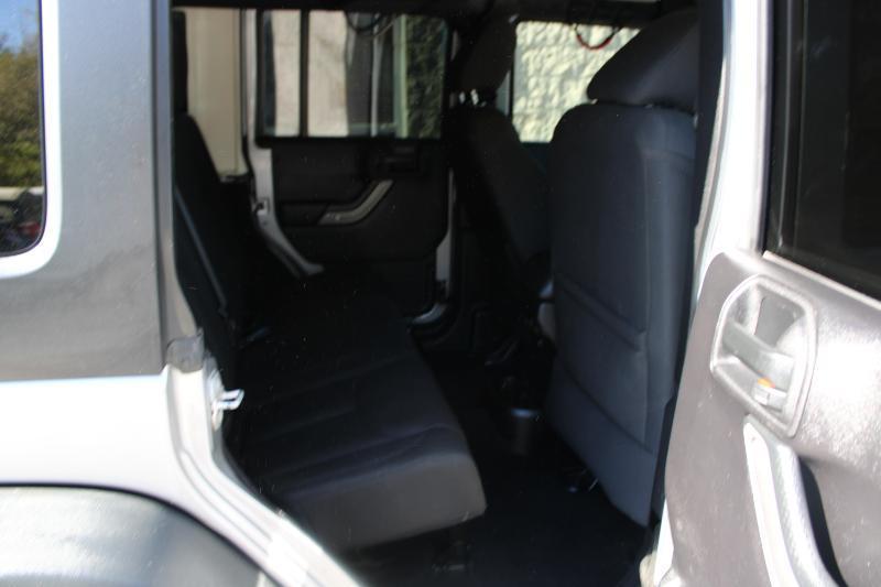 Jeep Wrangler Unlimited 4WD 4dr Sport 2015