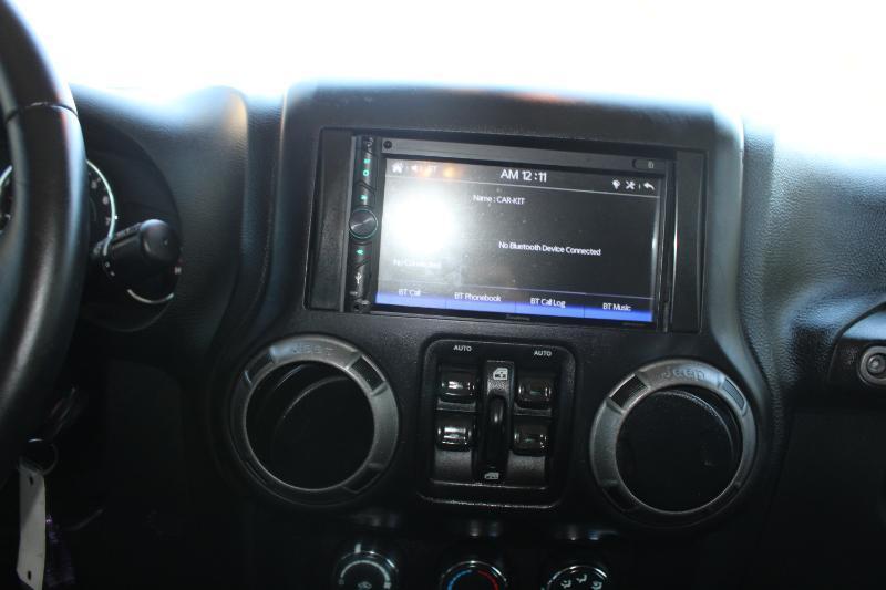 Jeep Wrangler Unlimited 4WD 4dr Sport 2015