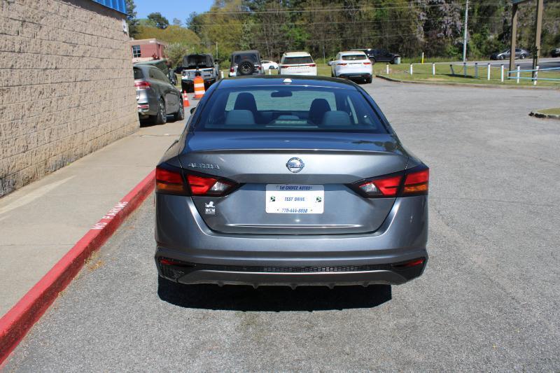 Nissan Altima 2.5 S Sedan 2020