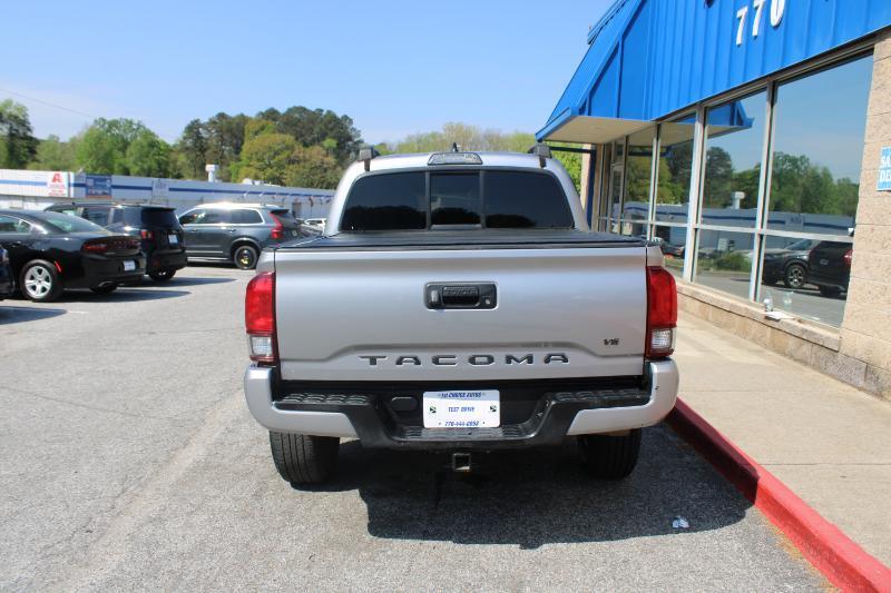 Toyota Tacoma 2WD SR Double Cab 5' Bed I4 AT (Natl) 2019