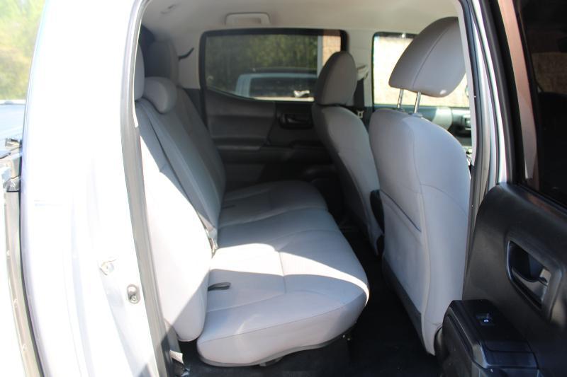 Toyota Tacoma 2WD SR Double Cab 5' Bed I4 AT (Natl) 2019