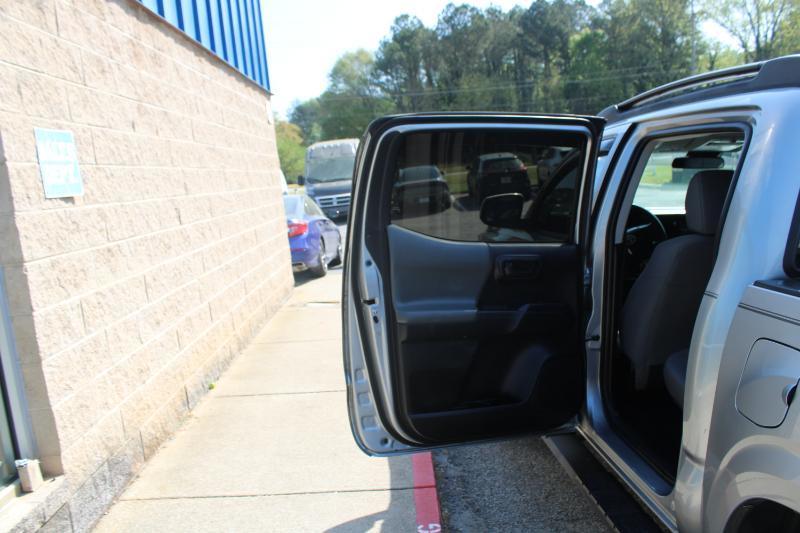 Toyota Tacoma 2WD SR Double Cab 5' Bed I4 AT (Natl) 2019