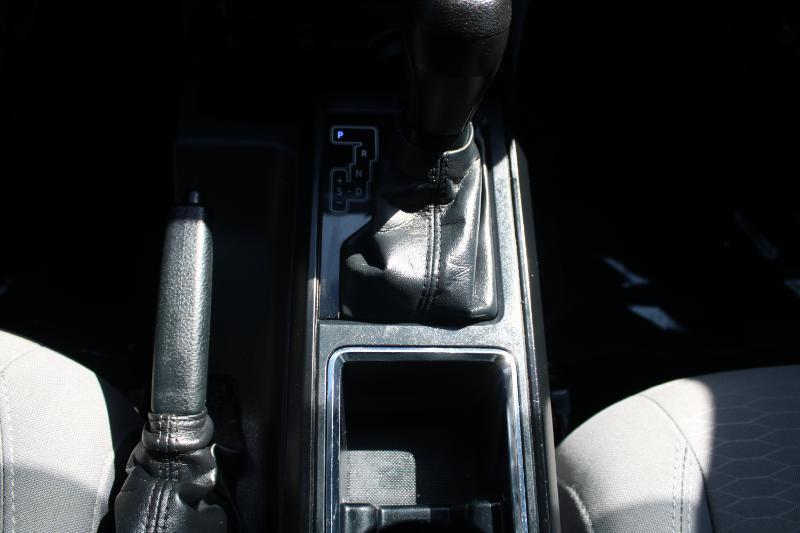 Toyota Tacoma 2WD SR Double Cab 5' Bed I4 AT (Natl) 2019