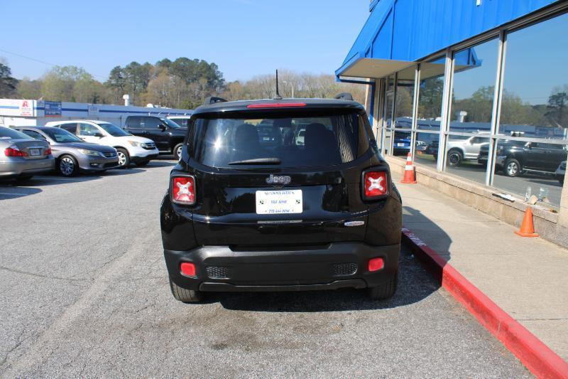 Jeep Renegade Latitude FWD 2017