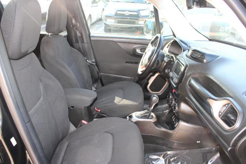 Jeep Renegade Latitude FWD 2017