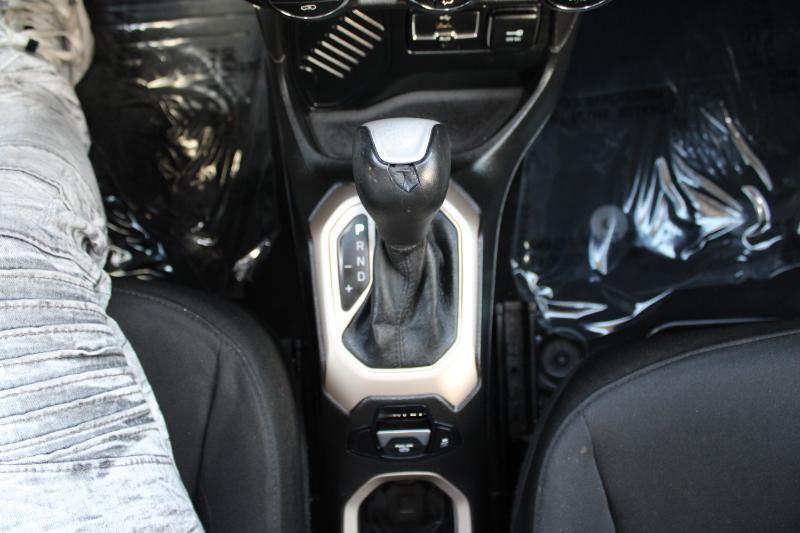 Jeep Renegade Latitude FWD 2017