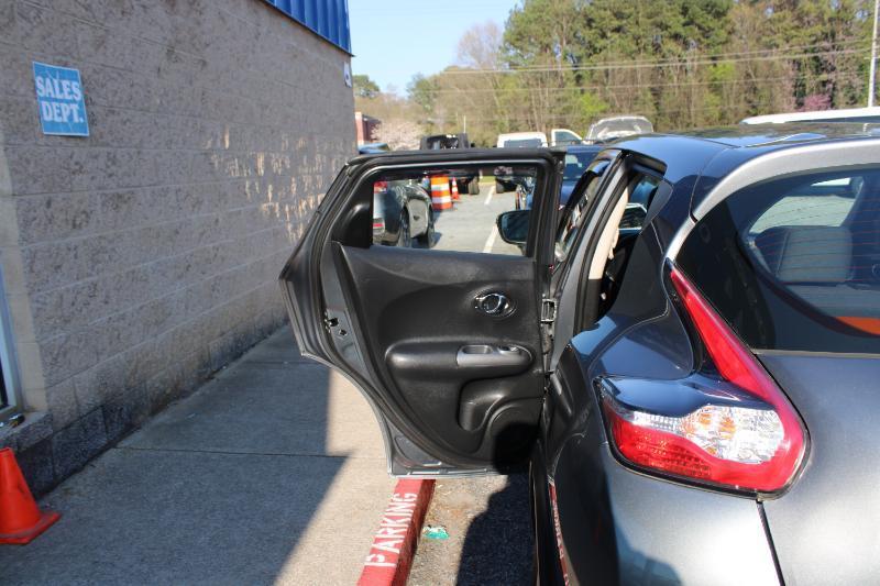 Nissan Juke FWD S 2017