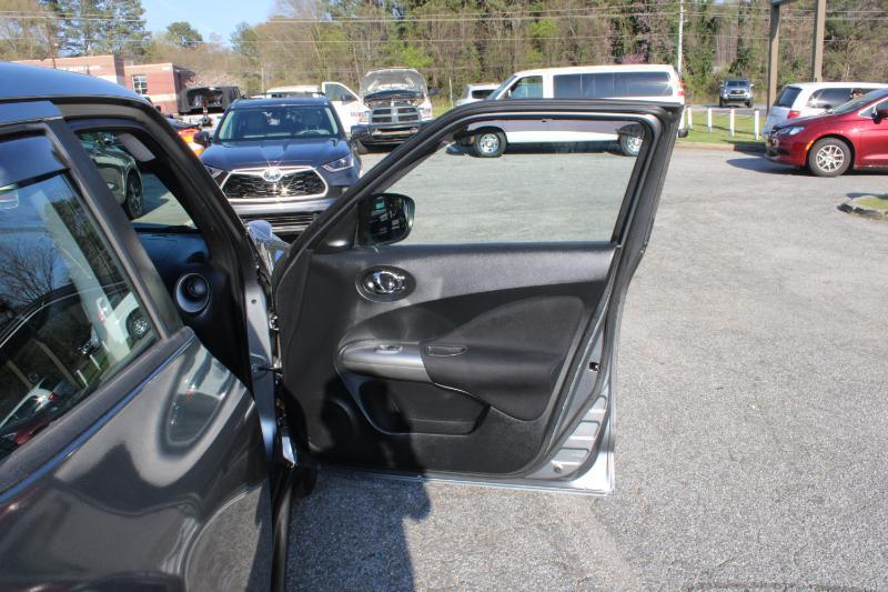 Nissan Juke FWD S 2017