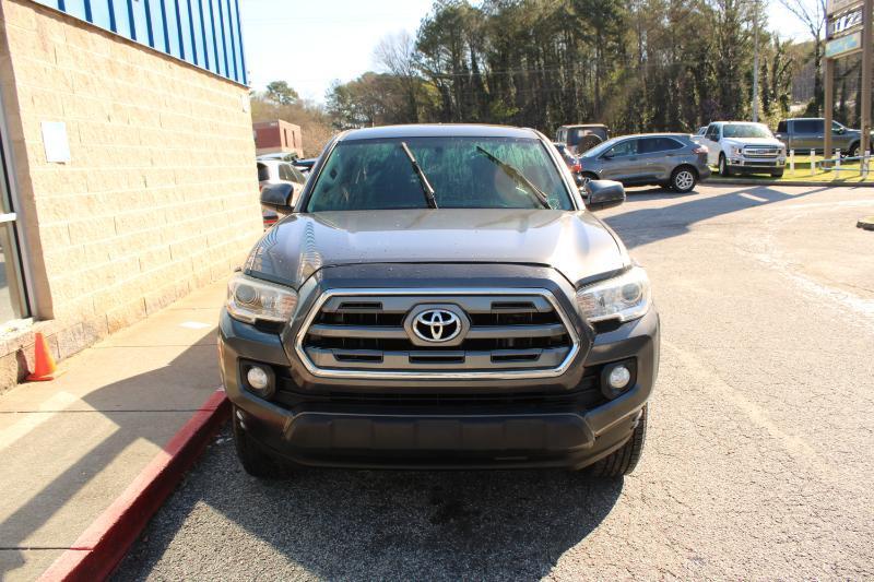 Toyota Tacoma 2WD Double Cab I4 AT SR5 (Natl) 2016