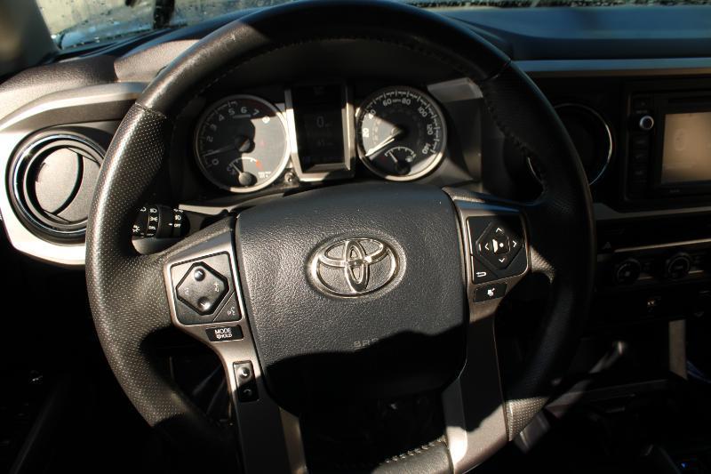 Toyota Tacoma 2WD Double Cab I4 AT SR5 (Natl) 2016