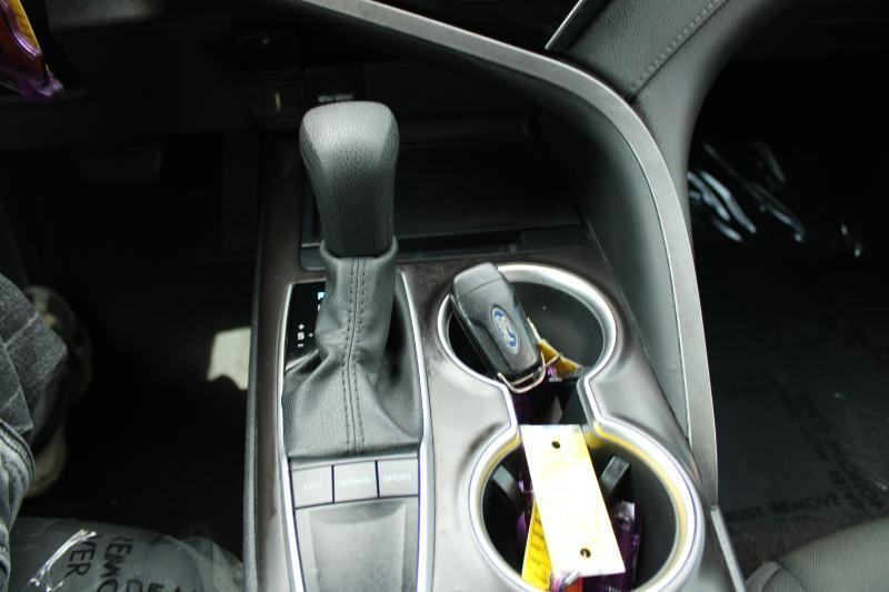 Toyota Camry LE Auto (Natl) 2022