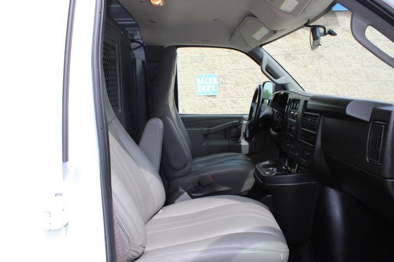 Chevrolet Express Cargo Van RWD 2500 135" 2023