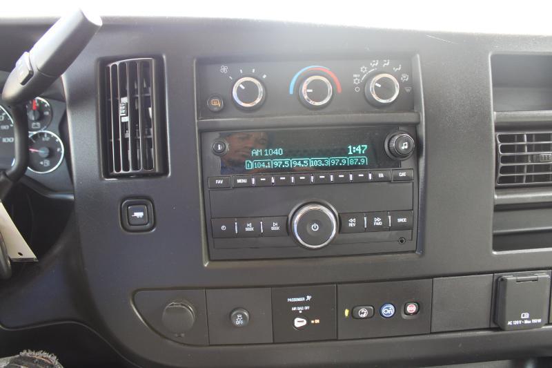 Chevrolet Express Cargo Van RWD 2500 135" 2023