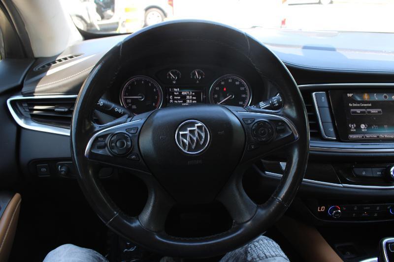 Buick Enclave FWD 4dr Essence 2018