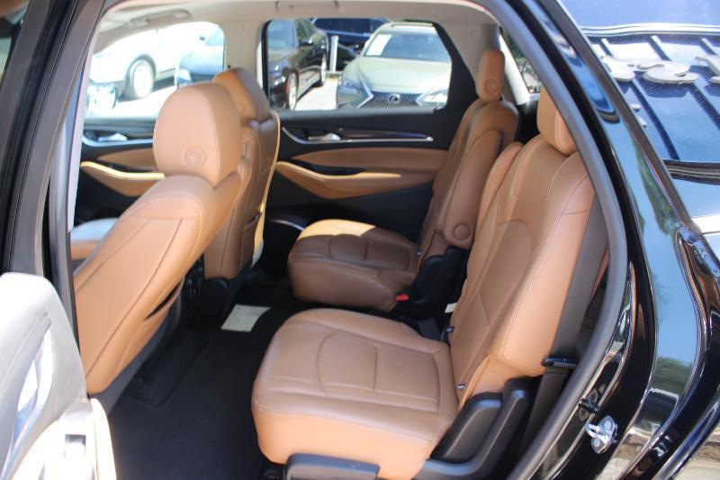 Buick Enclave FWD 4dr Essence 2018