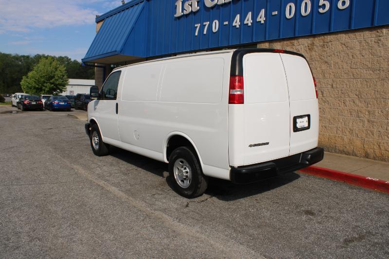 Chevrolet Express Cargo Van RWD 2500 135" 2020