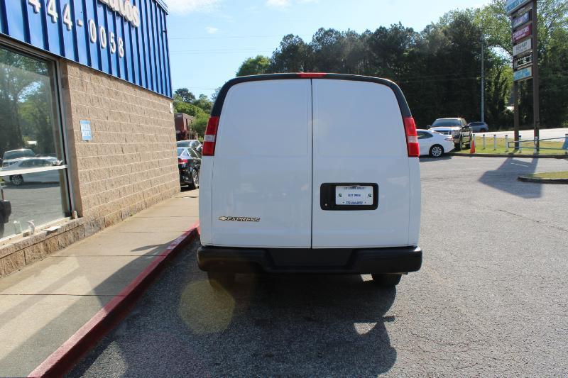 Chevrolet Express Cargo Van RWD 2500 135" 2020