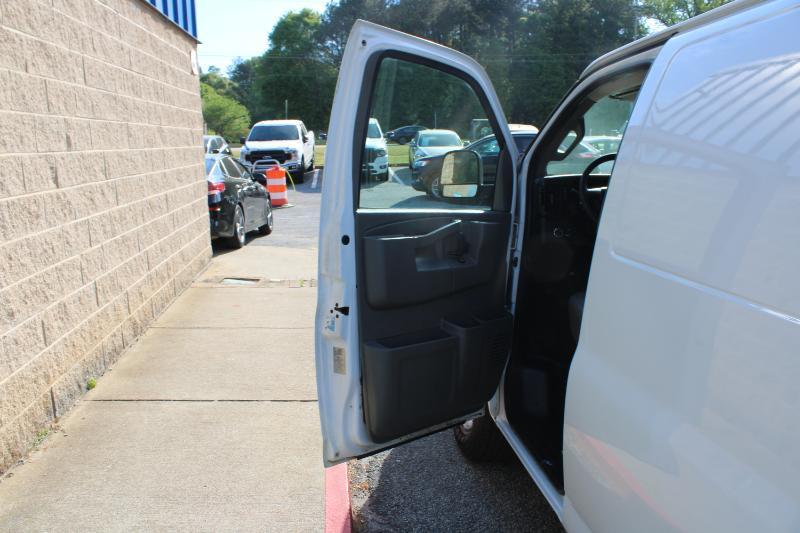 Chevrolet Express Cargo Van RWD 2500 135" 2020