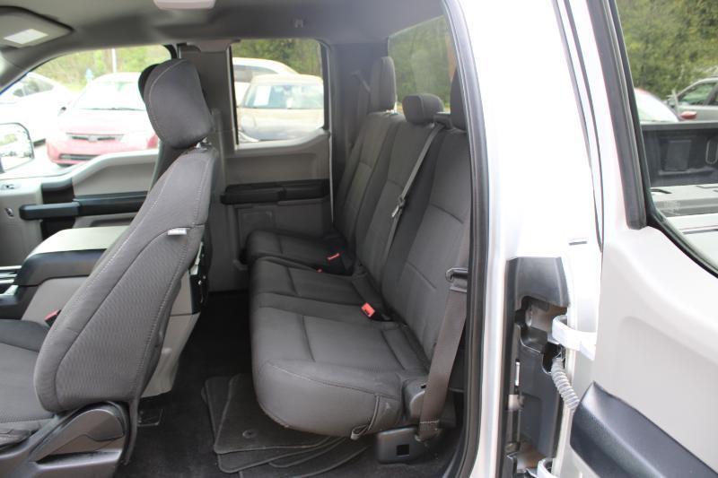 Ford F-150 XL 2WD SuperCab 8' Box 2019