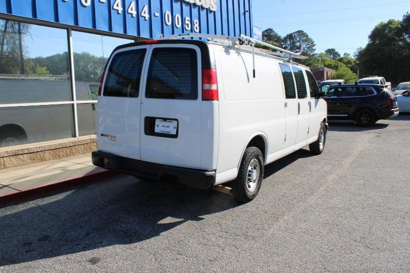 Chevrolet Express Cargo Van RWD 3500 155" 2016