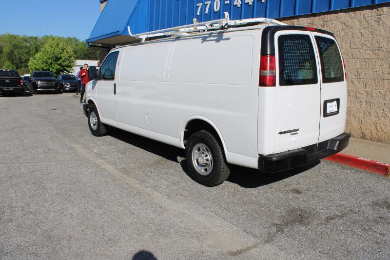 Chevrolet Express Cargo Van RWD 3500 155" 2016
