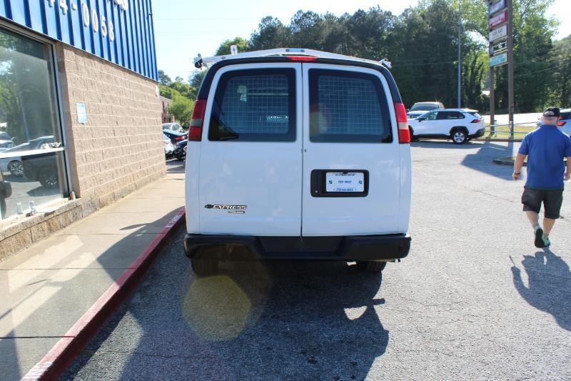 Chevrolet Express Cargo Van RWD 3500 155" 2016