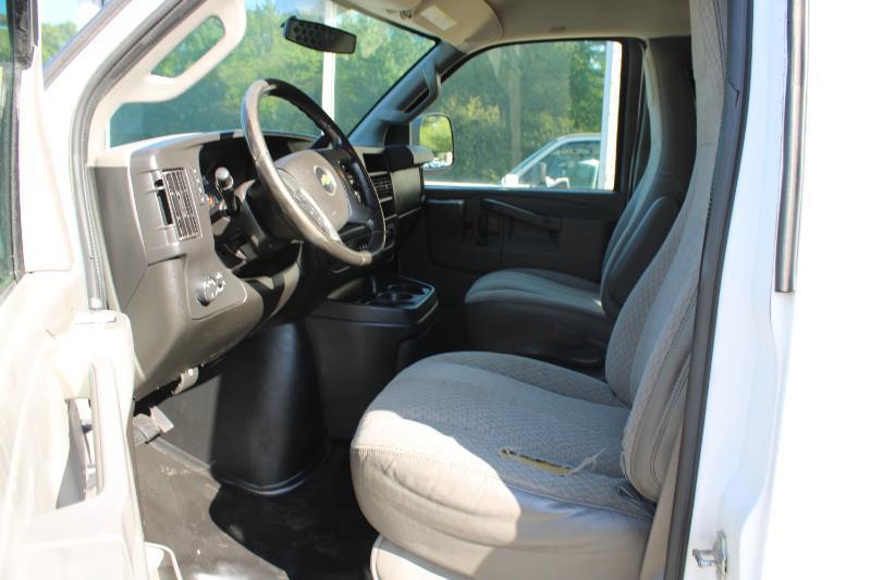 Chevrolet Express Cargo Van RWD 3500 155" 2016