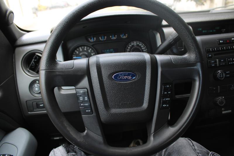 Ford F-150 2WD Reg Cab 126" XL 2014