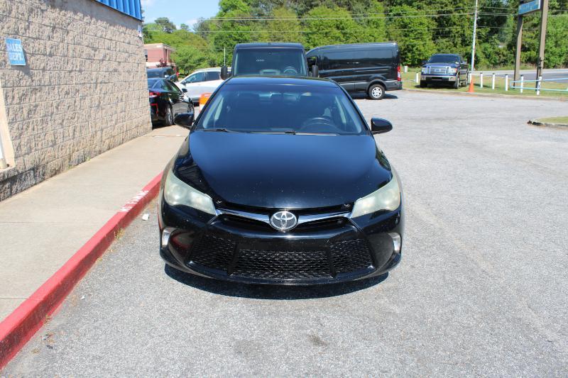 Toyota Camry 4dr Sdn I4 Auto SE (Natl) 2015
