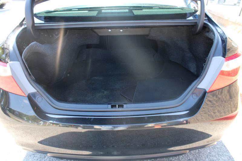 Toyota Camry 4dr Sdn I4 Auto SE (Natl) 2015